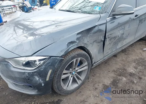 2017 BMW 330I xDrive z USA, uszkodzony, nr VIN WBA8D9C3XHA011723